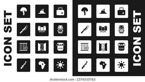 Set First aid kit, Elephant, Machete, Mushroom, mascara mexicana mayan o azteca, Stump de árbol, mochila de senderismo e icono de la jaula animal. Vector