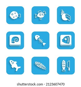 Set Fish skeleton, steak, with sliced pieces, head, Shark, Octopus plate, Scallop sea shell and hedgehog icon. Vector