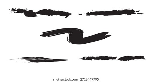 Um conjunto de cinco elementos distintos de traçado de pincel preto, incluindo splatters e um traçado curvo central, apresentados em um plano de fundo branco limpo.