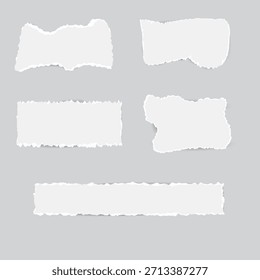 Conjunto de cinco piezas de papel blanco rasgado con bordes rotos y sombra suave sobre fondo gris para nota, marco o Plantilla publicitaria