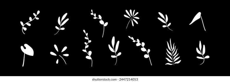Conjunto de ramitas tropicales planas. Siluetas blancas aisladas de plantas abstractas. Conjunto de 13 plantas abstractas sobre un fondo negro. Uso como Elementos de diseño, pegatinas, tatuaje, decoración, etc.