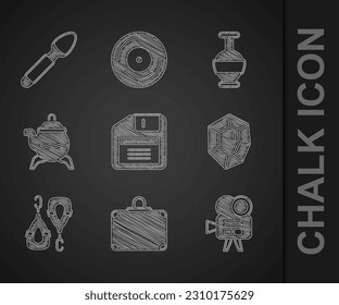 Set Floppy disk, Suitcase, Retro cinema cámara, Gem stone, Earrings, Classic teapot, Ancient amphorae y Silver spoon icon. Vector