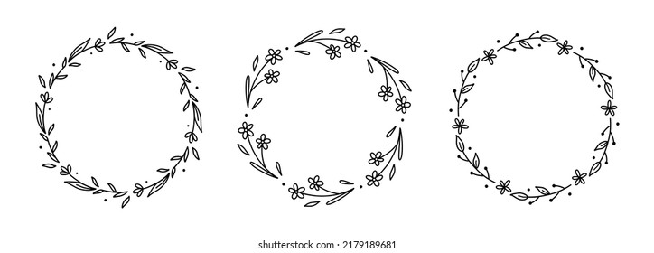 Set of floral wreath isolated on white background. Round frames with flowers and leaves. Vector hand-drawn illustration in doodle style. Perfect for cards, invitations, decorations, logo.