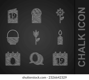 Ajuste el tulipán de flor, la burbuja del habla con huevo de pascua, Calendario Feliz Pascua, la vela quemada, la canasta y el icono de la tarjeta de saludo. Vector