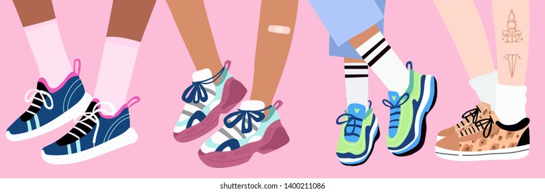 Набор из четырех пар женских или мужских ног в кроссовках. Классная яркая спортивная обувь, стильные туфли на платформе. Высокие носки. Лейкопластырь, тату. Рисованная векторная цветная модная иллюстрация. Плоская конструкция