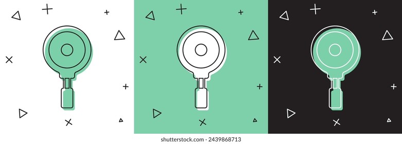 Set Icono de sartén aislado en blanco y verde, fondo negro. Símbolo de comida frita o asada.  Vector