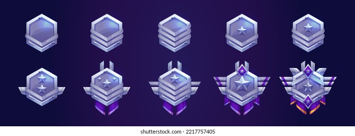 Conjunto de iconos de rango de juego aislados en fondo azul oscuro. Colección de medallas hexagonales de plata, platino o acero decoradas con brillantes estrellas y alas de metal. Insignias de trofeo de nivel. Ilustración del vector