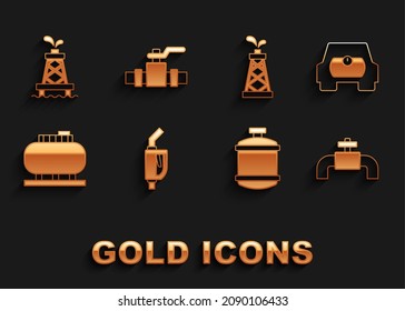 Ajuste la boquilla de la bomba de gasolina, el depósito para el vehículo, las tuberías y la válvula metálicas, el gas propano, el almacenamiento de aceite, la plataforma y el icono. Vector