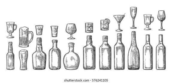 Set Glass And Bottle Beer, Whiskey, Wine, Gin, Rum, Tequila, Cognac, Champagne, Cocktail, Grog. Vector Engraved Black Vintage Illustration Isolated On White Background