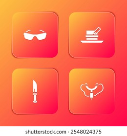 Set Glasses, chapéu Hunter com pena, faca e ícone Slingshot. Vetor