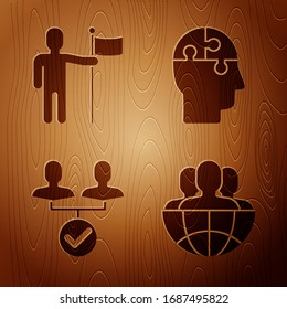 Set Globe und Menschen, Mann mit Flagge, Projekt-Team-Basis und Human Head Rätsel Strategie auf Holzhintergrund. Vektorillustration
