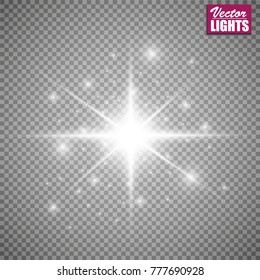 Conjunto de efectos luminosos dorados aislados sobre fondo transparente. El sol brilla con rayos y foco.Efecto luminoso. Estrella estalló de chispas.
