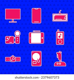 Ajuste tableta gráfica, disco duro duro, Joystick para máquina de arcade, reproductor de música, Smartwatch, cámara de cine, teclado y monitor de ordenador. Vector