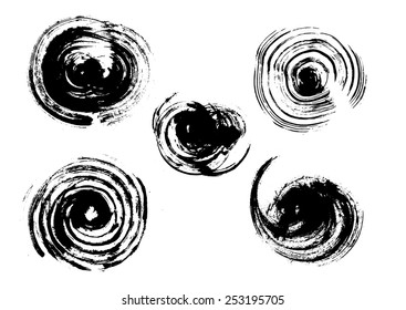 Set of grunge circles drawn by dry brush