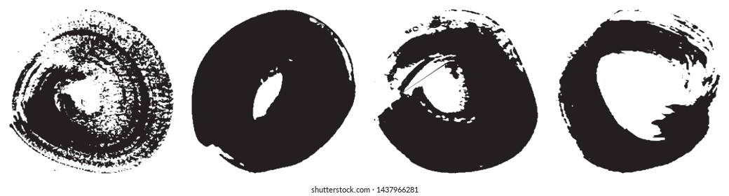 Set of grunge spots in the form of rings