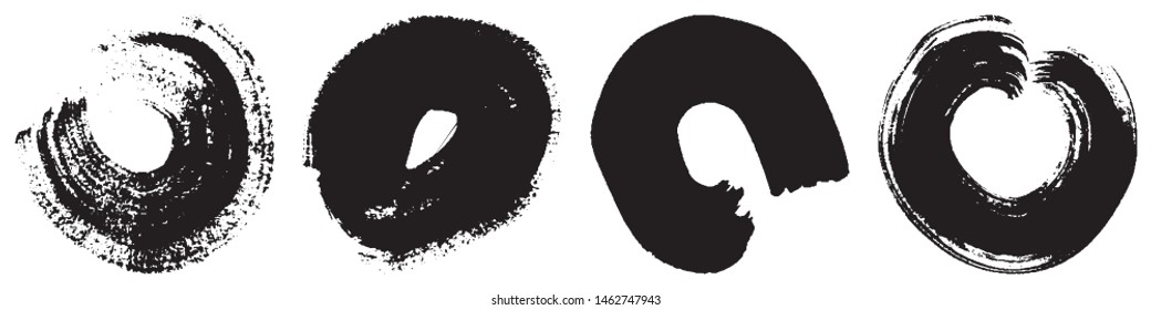 Set of grunge spots in the form of rings