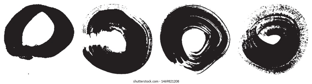 Set of grunge spots in the form of rings