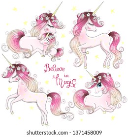 Con las bellas princesas lindas dibujadas a mano unicornios.Ilustración vectorial.