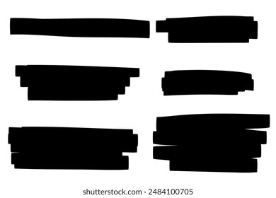 Conjunto de marcos de comillas de papel de marcador negro dibujado a mano. Burbujas emergentes negras vacías, cuadro de texto. Ilustración vectorial aislada sobre fondo blanco.