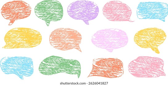 Conjunto de burbujas de discurso de tiza dibujadas a mano. Iconos de cuadro de texto para cómics. Textura grunge en estilo doodle.