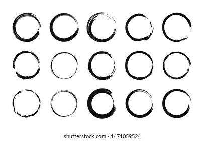 Set of Hand drawn circle. Drawning circle. Scribble doodle. Brush circle. Vector illustration.