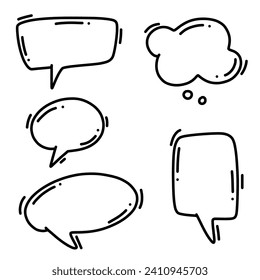 Juego de burbujas de habla de doodle dibujadas a mano. Ilustración vectorial.