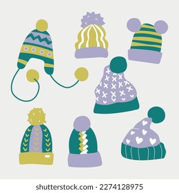 Con sombreros dibujados a mano con pompones. Ilustración vectorial. Aislar sobre un fondo blanco.
