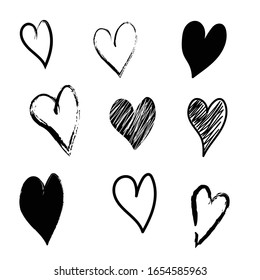 Conjunto De Vector De Corazón Dibujado A Mano En Fondo Blanco . Símbolo de amor