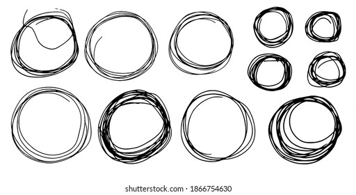 Hand gezeichnete Farblinien Kreise oder doodle Kreise Vektor. Runde doodle-Skizze mit Schreib- oder runden Rahmen, schwarze Linie einzeln auf weißem Hintergrund mit Platz für Text, Nachahmung handgeschriebener Kunst in
