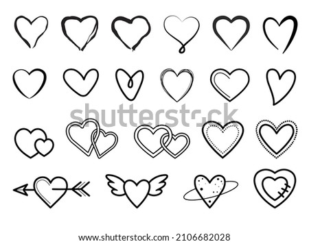 Set of hand drawn outline hearts.Vector icons.