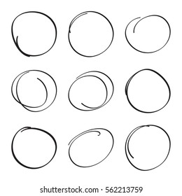 Set hand drawn ovals, felt-tip pen circles. Rough vector frame elements.