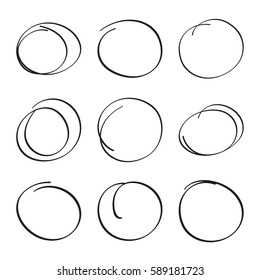 Set hand drawn ovals, felt-tip pen circles. Rough vector frame elements.