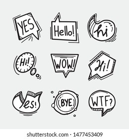 Conjunto de burbujas de habla, nubes y globos dibujados a mano con algo de texto. Iconos sociales de Internet, símbolos, logos, banners. Ilustración del vector