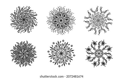Handgezeichnet Zen-Dreieck Mandalas. Schwarz-Weiß, einzelne Vektordoodle. Verwenden Sie für Ihr Design, Textilien, Plakate, Tätowierungen, Werbung, Dekoration, Vorlagen, Yoga-Plakate. Farbseiten-Elemente