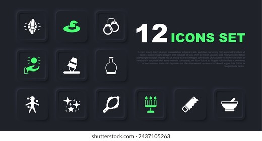 Sierra de mano, caldero de bruja, dedales de juego, candelero, bola levitando sobre la mano, partículas de brillo mágico, sombrero e icono de espejo. Vector