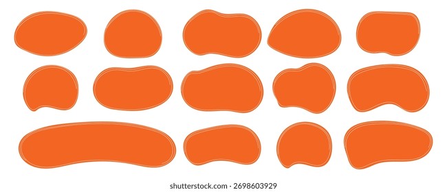 Un conjunto de cuadros de texto dibujados a mano. Una colección de coloridos marcos naranjas. Burbujas de discurso vacías. Vector.