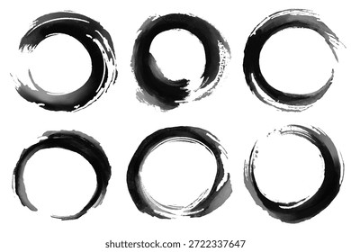 Conjunto de círculos Enso de tinta negra pintada a mano. Símbolos zen japoneses Abstractas con textura de trazo de pincel grunge. Elementos de caligrafía oriental minimalista aislados sobre fondo blanco. Ilustración vectorial.