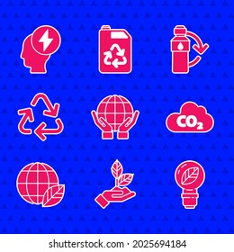Poner manos en la tierra con el globo terrestre, la mano de la planta, la lámpara con hoja, la nube de emisiones de CO2, el símbolo de reciclaje, la botella de plástico de reciclaje y el icono eléctrico de la cabeza. Vector