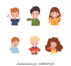 Set von glücklichen Kindern, die Zähne putzen, flach, Vektorgrafik einzeln auf weißem Hintergrund. Jungen und Mädchen, tägliche Mundhygiene, Gesundheit und Zahnmedizin