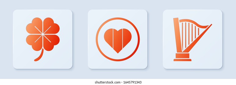 Set Heart and Happy Saint Patrick Day, Four leaf clover y Harp. Botón cuadrado blanco. Vector