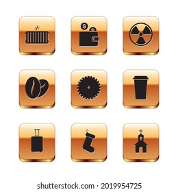 Set Radiador de calefacción, maleta de viaje, calcetín de Navidad, cuchilla de sierra circular, judías de café e icono radiactivo. Vector