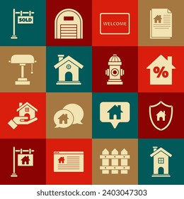 Fijar el símbolo Home, Casa con escudo, etiqueta de descuento percant, Doormat el texto Bienvenida, Lámpara de mesa, Señal de Colgar vendida e icono del hidrante de fuego. Vector