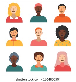 Eine Reihe menschlicher Gesichter, die positive Emotionen ausdrücken. Menschliche Gesichter mit großem Lächeln. Eine Reihe fröhlicher Menschen mit fröhlichen Gesichtsausdrücken. Vektorillustration-Flachdesign-Illustrationen einzeln auf weißem Hintergrund.
