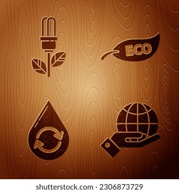 Setzen Sie menschliche Hände, die Erdkugel halten, Glühbirne mit Blatt, Recycling sauberes Wasser und Leaf Eco Symbol auf Holzhintergrund. Vektorgrafik