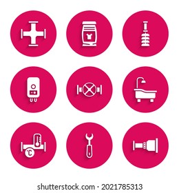 Die Industrierohre und -ventil, Der Schraubenzieher, der Rohradapter, die Badewanne, der Metallkessel, Der elektrische Boiler, die Toilettenbürste und das Icon. Vektorgrafik