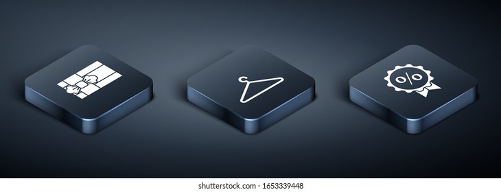 Setze die Isometrische Geschenkbox, die Discount-Prozent-Marke und das Schrank-Icon Hanger ein. Vektorillustration