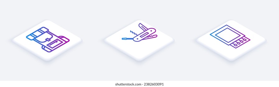 Ponga la mochila de senderismo de la línea Isometric, el cuchillo del ejército suizo y la caja de cerillas y cerillas de apertura. Botón cuadrado blanco. Vector