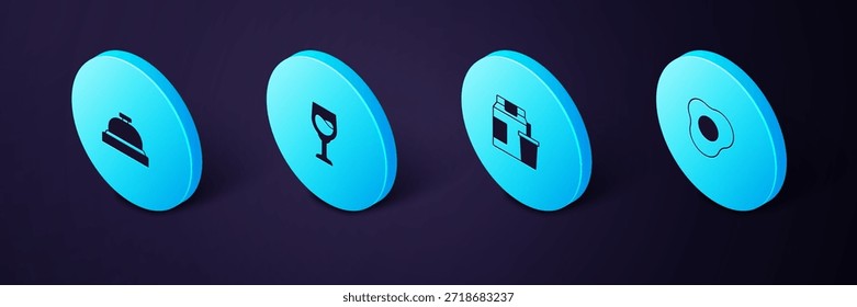 Conjunto de huevos revueltos isométricos, pedidos y entrega en línea, copa de vino y icono de campana de servicio del hotel. Vector