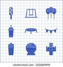 Juego Salto trampolín, bola mágica, carrusel de atracción, garland carnavalero con banderas, caja de cartón de palomitas, agua de paja de vidrio de papel, cinta de globos y icono de perro de maíz. Vector