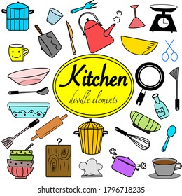 Set of kitchen utensil doodle. Hand draw lines kitchen cooking tools and appliances, kitchenware cartoon icon collection. Vector illustration.